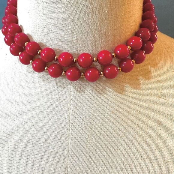 Monet red and gold tone vintage beaded necklace - Picture 3 of 12
